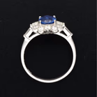 18ct White Gold Oval Sapphire & Diamond Cluster Ring