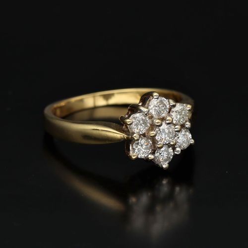 Vintage 18ct Gold Diamond Floral Cluster Ring image-1