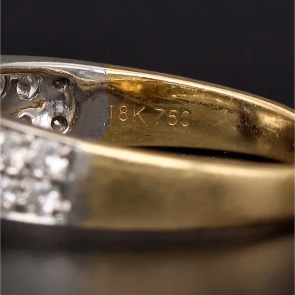 18ct Gold Diamond Sapphire Ring
