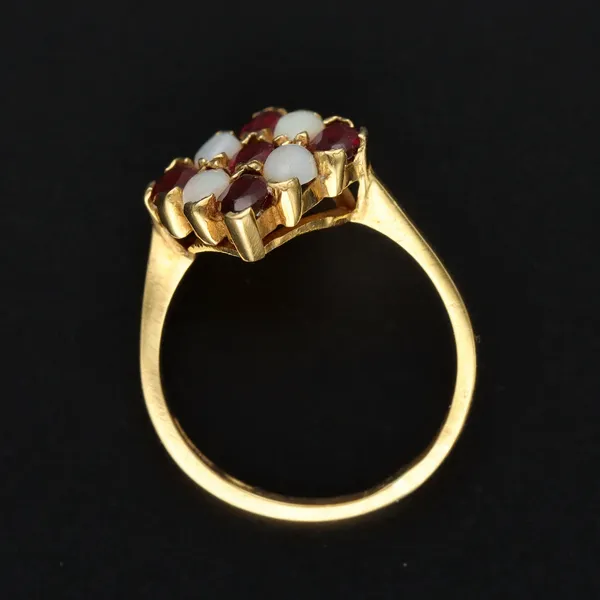 18ct Gold Retro Opal & Garnet Ring