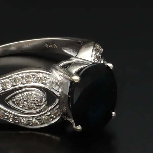 Vintage 14ct Gold Sapphire and Diamond Ring