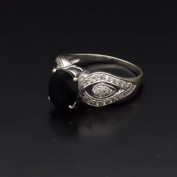 Vintage 14ct Gold Sapphire and Diamond Ring