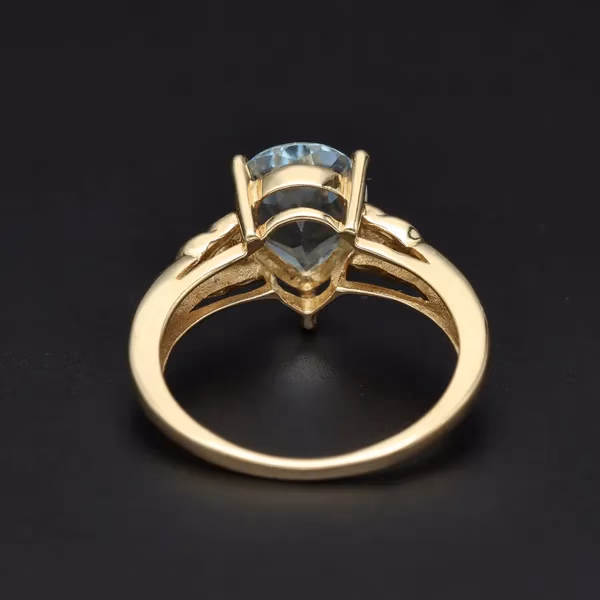 Gold Aquamarine Diamond Ring