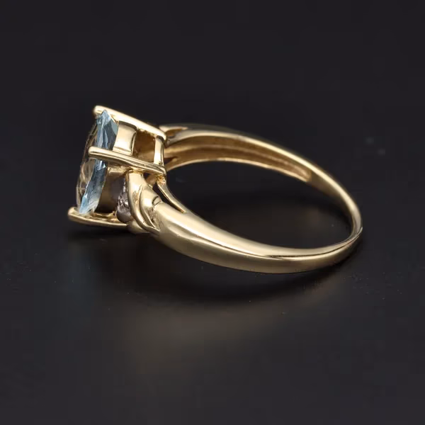 Gold Aquamarine Diamond Ring