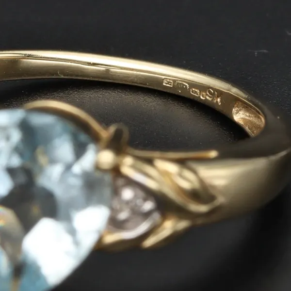 Gold Aquamarine Diamond Ring