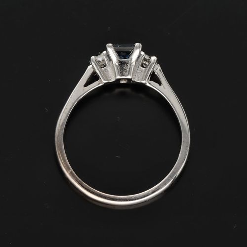 18ct White Gold Sapphire and Diamond Ring image-6