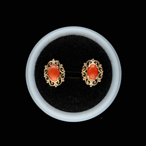 9ct Gold Coral Earrings image-1