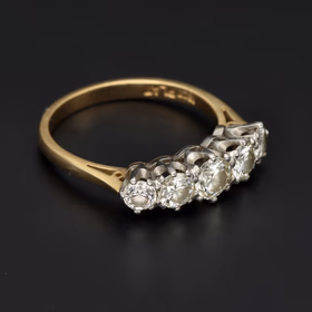 18ct Yellow Gold 5-Stone Diamond Ring