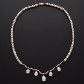 18ct Gold Pearl and Diamond Necklace