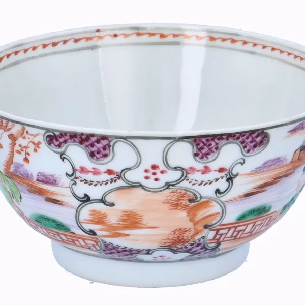 18th Century Chinese Berry Bowl