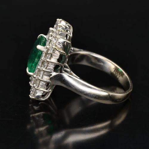 18ct Gold Emerald and Diamond Ring image-3
