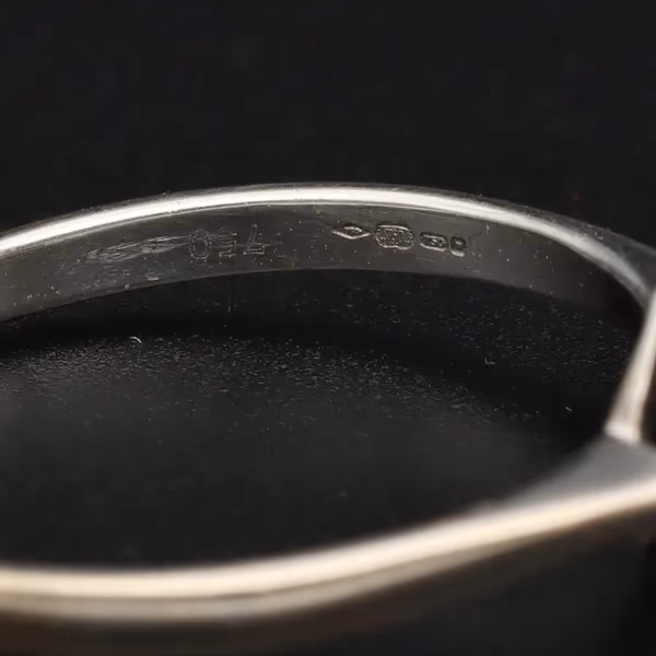 18ct Gold Diamond Heart Ring