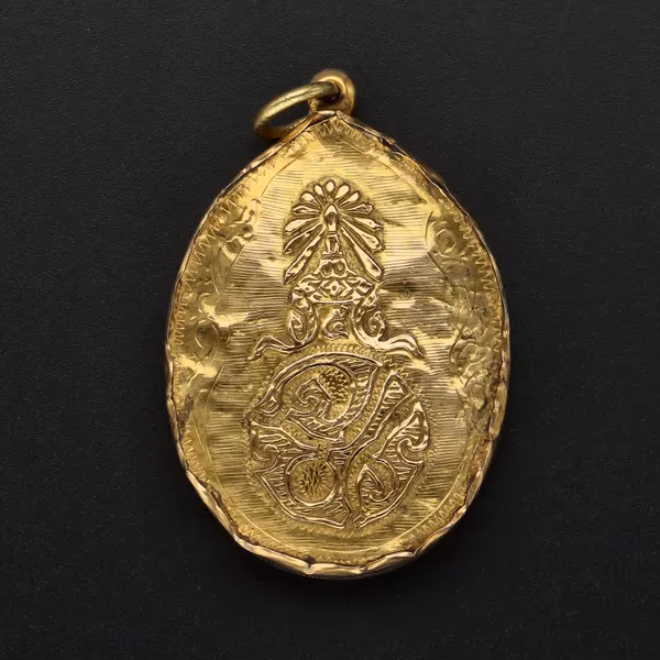 18ct Gold King of Thailand Pendant