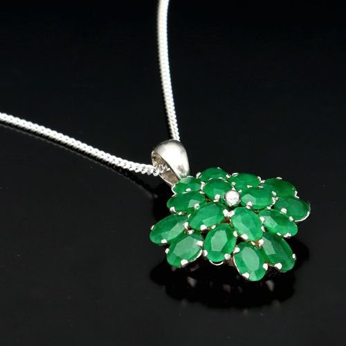 Emerald and Silver Pendant and Chain image-3