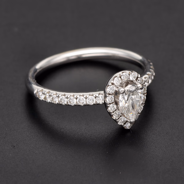 18ct White Gold Pear Cut Diamond Halo Ring
