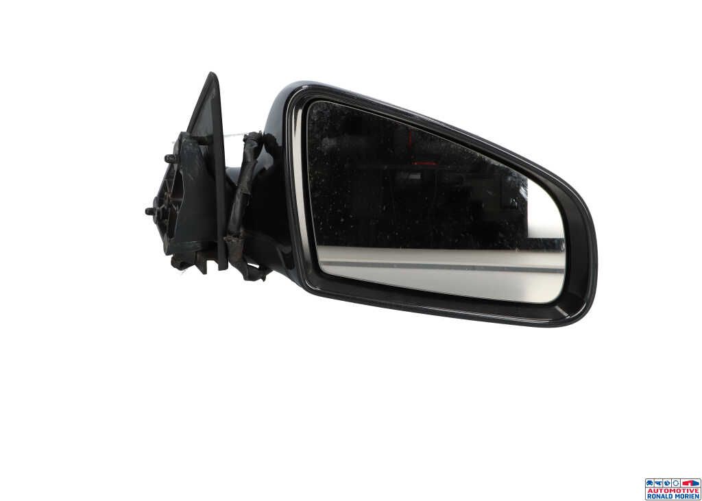 Used Wing mirror, right Audi A3 Sportback (8PA) 1.8 TFSI 16V Price € 49,00 Margin scheme offered by Automaterialen Ronald Morien B.V.