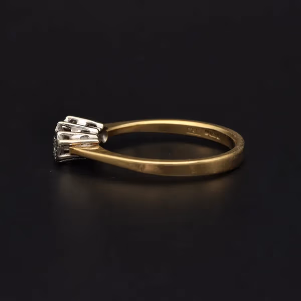 18ct Gold Diamond Ring London 1989