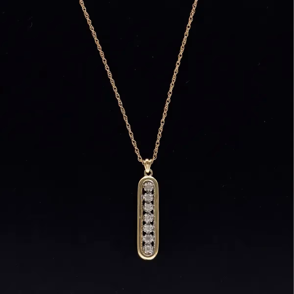 9ct Gold Diamond Pendant & Chain