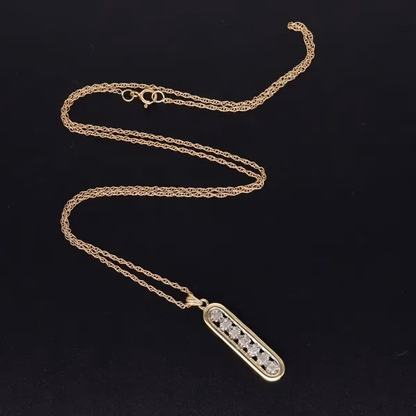 9ct Gold Diamond Pendant & Chain
