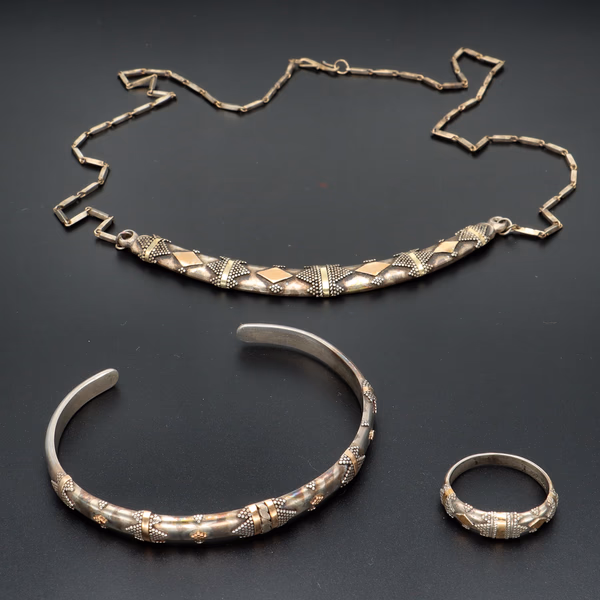22ct Gold and Silver Jewellery Set
