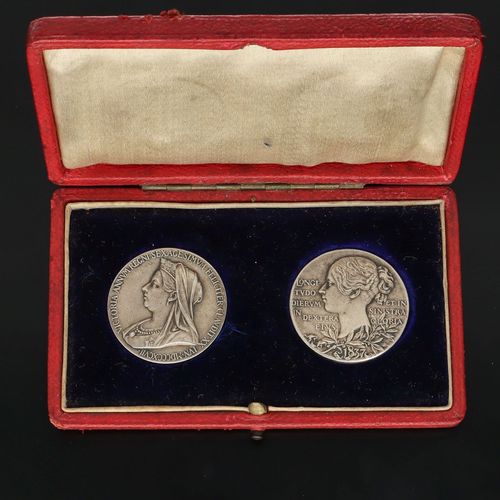Pair of Silver Medallions in Original Case image-2