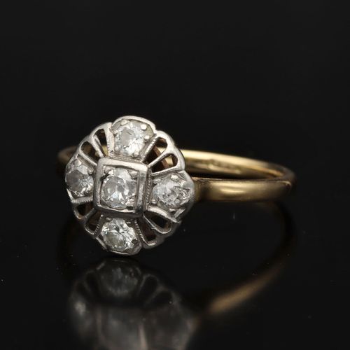 18ct Yellow Gold Art Deco Diamond Cluster Ring image-3