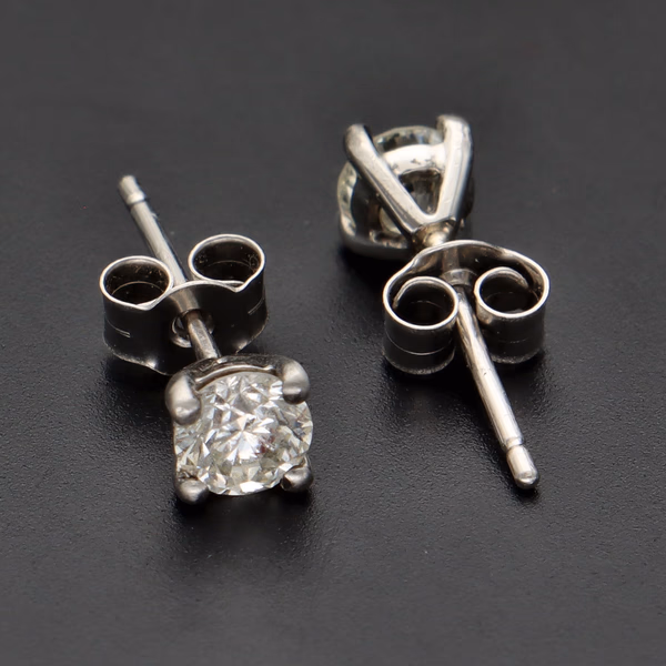 Platinum 0.84ct Diamond Stud Earrings