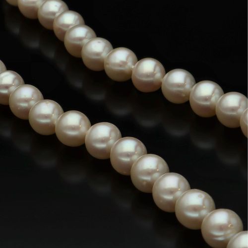 14ct Gold Clasp Cultured Pearl Necklace image-6