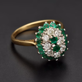 18ct Yellow Gold Emerald & Diamond Cluster Ring