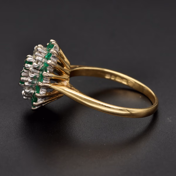 18ct Yellow Gold Emerald & Diamond Cluster Ring