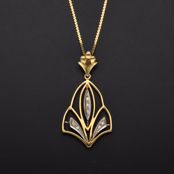 18ct Yellow Gold Art Deco Style Diamond Necklace