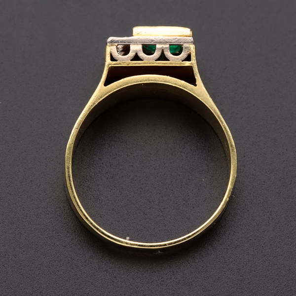 18ct Gold Emerald and Diamond Ring