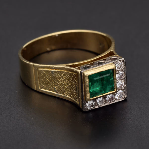18ct Gold Emerald and Diamond Ring