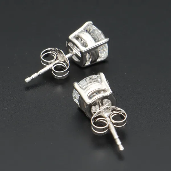 18ct White Gold Lab Diamond Stud Earrings