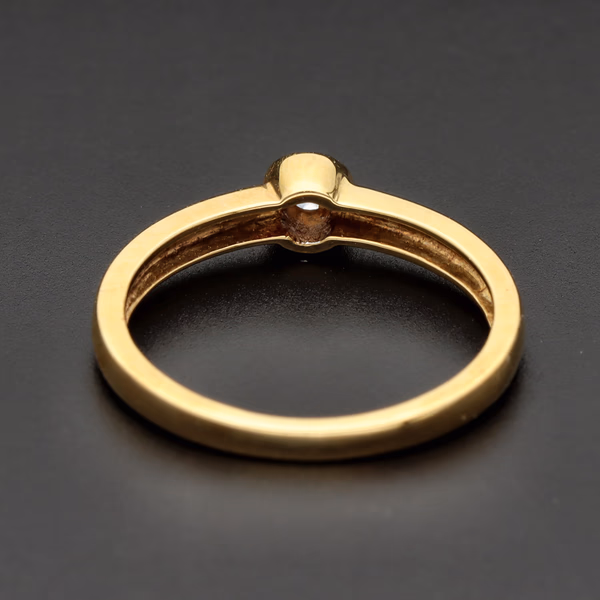18ct Yellow Gold Solitaire Round Diamond Ring