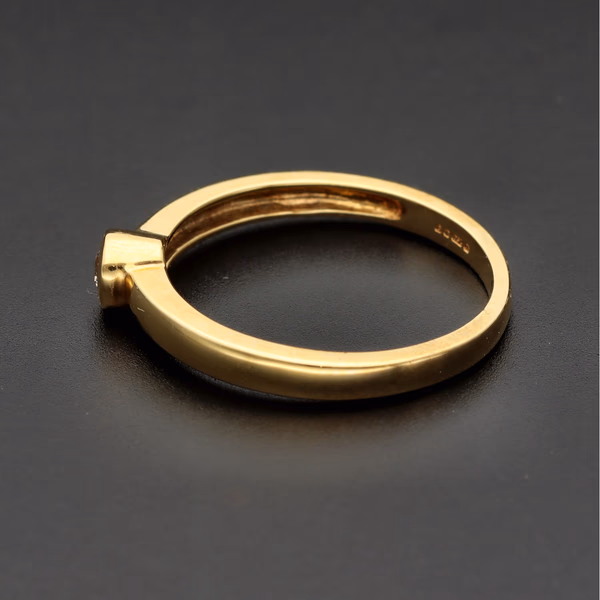 18ct Yellow Gold Solitaire Round Diamond Ring