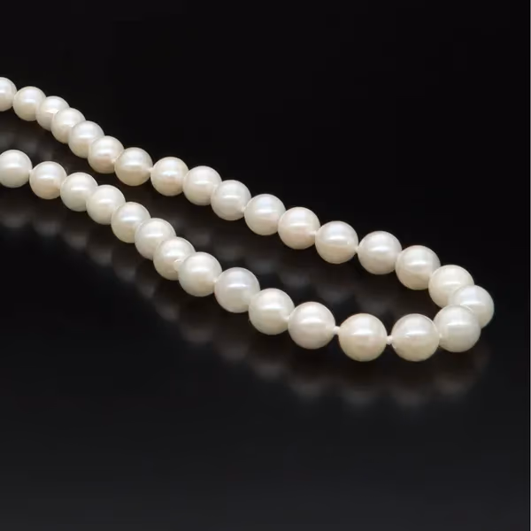 9ct Gold Clasp Cultured Pearl Necklace