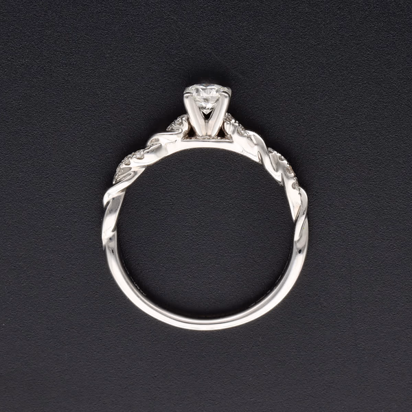 18ct White Gold Diamond Solitaire Ring