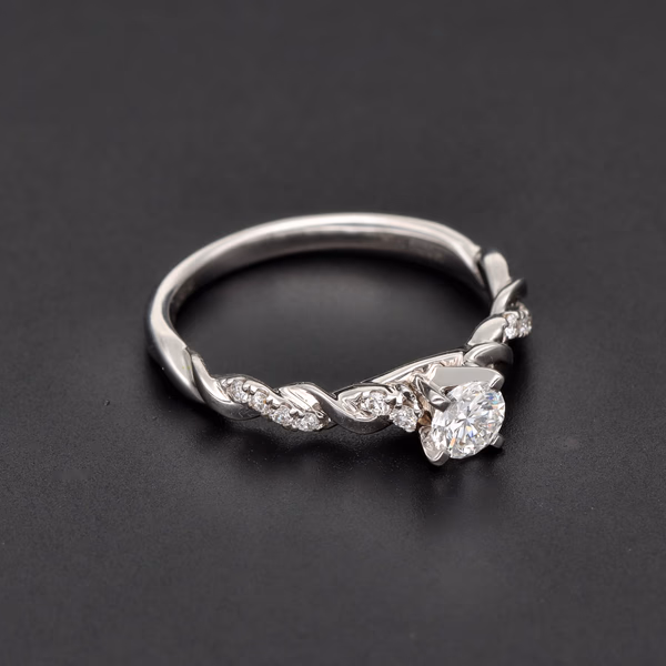 18ct White Gold Diamond Solitaire Ring