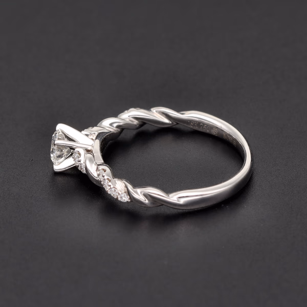18ct White Gold Diamond Solitaire Ring