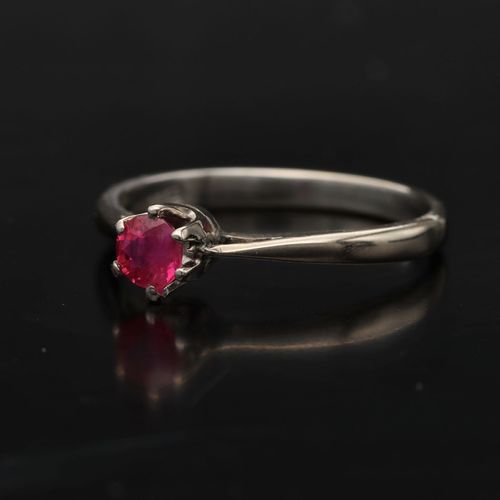18ct White Gold and Burma Ruby Ring image-3
