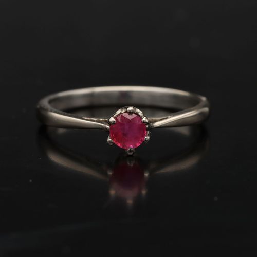 18ct White Gold and Burma Ruby Ring image-2