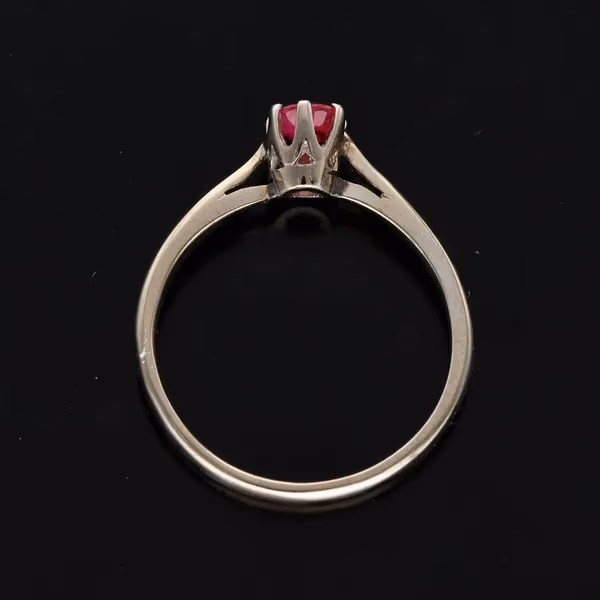 18ct White Gold and Burma Ruby Ring