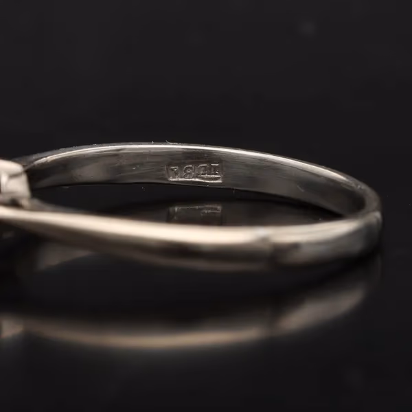 18ct White Gold and Burma Ruby Ring