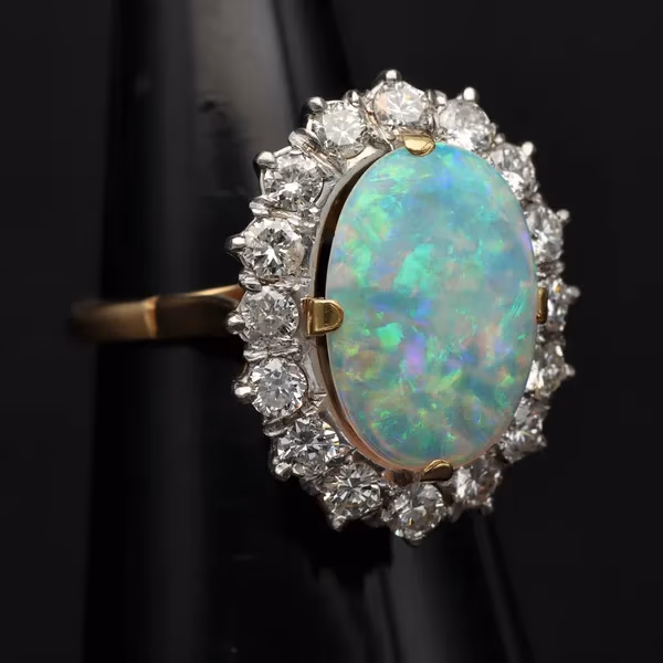 18ct Gold Opal and Diamond Ring