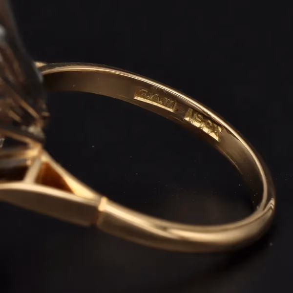 18ct Gold Opal and Diamond Ring