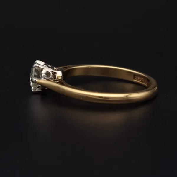 18k Gold Diamond Solitaire Ring