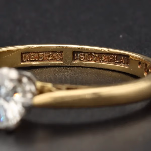 18k Gold Diamond Solitaire Ring