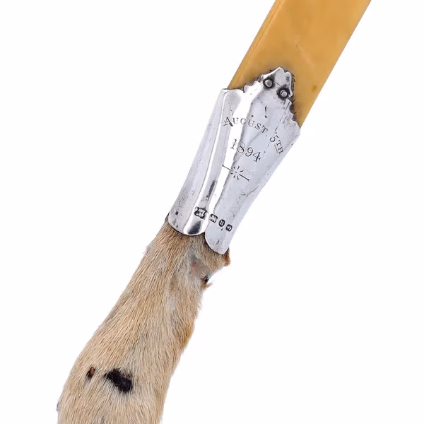 Victorian Deer Hoof-Hafted Page Turner