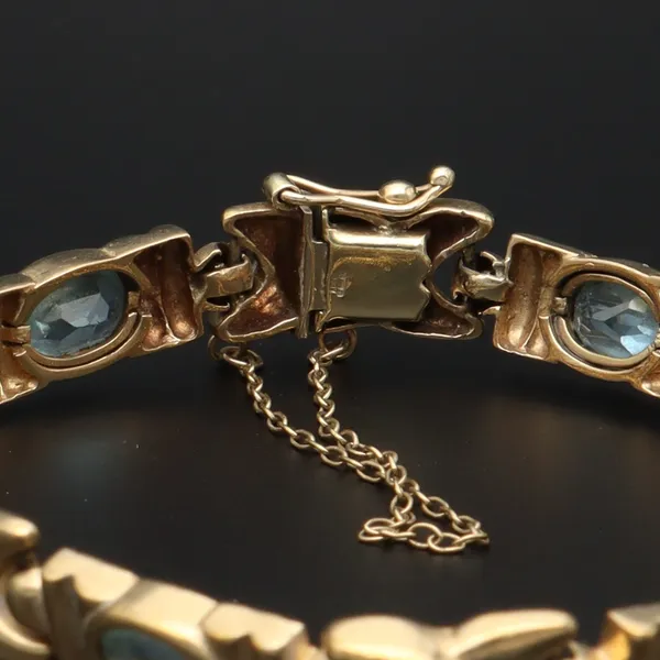 9ct Gold Aquamarine Bracelet